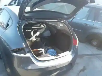 Veicolo di demolizione seat leon (1p1) reference dell'anno 2005 alimentato bkc