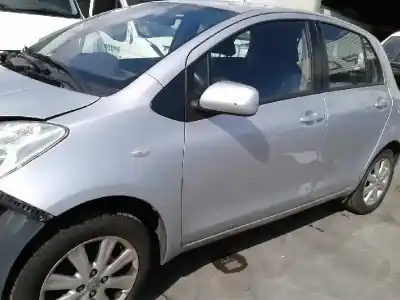 Veicolo di demolizione toyota yaris live dell'anno 2009 alimentato 1krfe