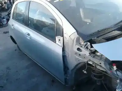 Veicolo di demolizione toyota yaris live dell'anno 2009 alimentato 1krfe