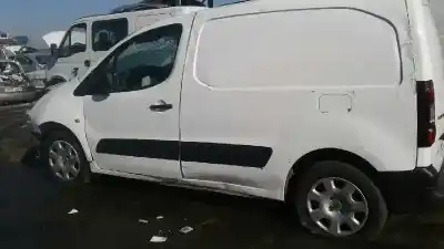 Sloopvoertuig peugeot partner kombi confort van het jaar 2012 aangedreven 9h06