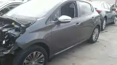 Veicolo di demolizione PEUGEOT 208 Style dell'anno 2019 alimentato HM05