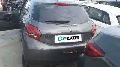 Veículo de Sucata peugeot 208 style do ano 2019 alimentado hm05