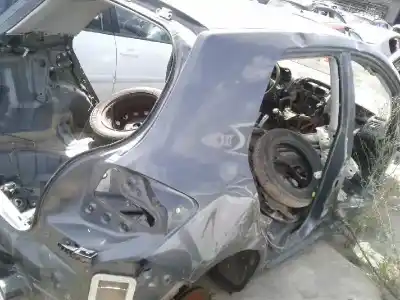 Vehicul casat toyota auris luna+ al anului 2007 alimentat 1ndtv