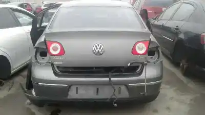 Sloopvoertuig volkswagen passat berlina (3c2) advance van het jaar 2006 aangedreven bkc