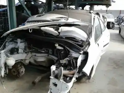 Sloopvoertuig peugeot 207 1.6 16v hdi van het jaar 2007 aangedreven 9hx