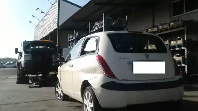 Здавання транспортного засобу lancia ypsilon (101) 1.2 8v року 2004 потужний 188a4000