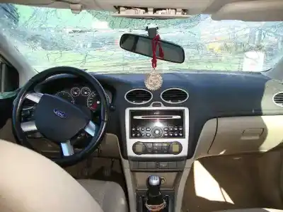 Veículo de Sucata ford focus berlina (cap) 1.6 tdci cat do ano 2006 alimentado hhda