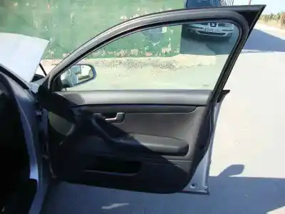 Veículo de Sucata audi a4 avant (8e) 1.9 tdi (96kw) do ano 2003 alimentado awx