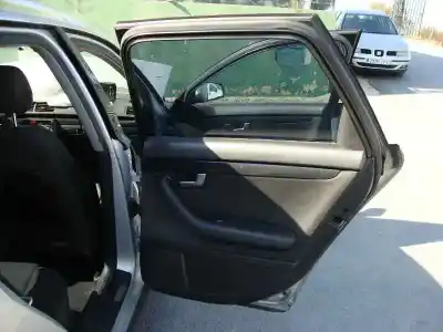 Veículo de Sucata audi a4 avant (8e) 1.9 tdi (96kw) do ano 2003 alimentado awx