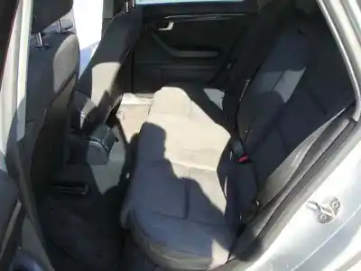 Veículo de Sucata audi a4 avant (8e) 1.9 tdi (96kw) do ano 2003 alimentado awx