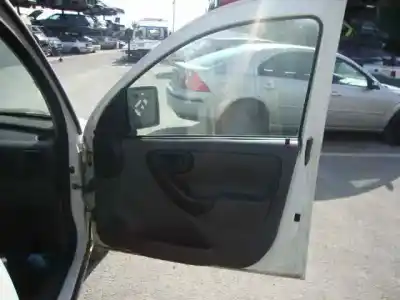 Здавання транспортного засобу opel combo cargo року 2006 потужний z13dt