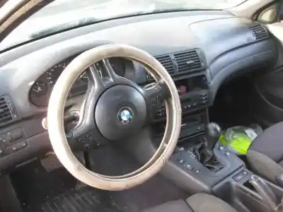 Veículo de Sucata bmw serie 3 berlina (e46) 2.0 16v diesel cat do ano 2001 alimentado m47204d1