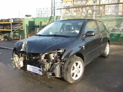 Veículo de Sucata toyota corolla (e12) 2.0 d-cat do ano 2003 alimentado 1cdftv