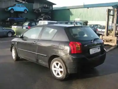 Veículo de Sucata toyota corolla (e12) 2.0 d-cat do ano 2003 alimentado 1cdftv