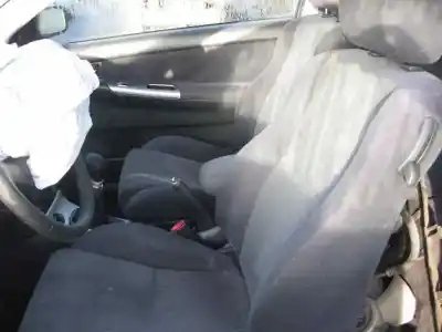 Veículo de Sucata toyota corolla (e12) 2.0 d-cat do ano 2003 alimentado 1cdftv