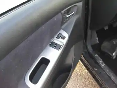 Veículo de Sucata toyota corolla (e12) 2.0 d-cat do ano 2003 alimentado 1cdftv