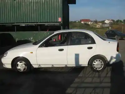 Sloopvoertuig daewoo lanos 1.5 cat van het jaar 2002 aangedreven a13sms