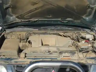 Veículo de Sucata mitsubishi montero (v60/v70) 3.2 di-d avance do ano 2002 alimentado 4m41