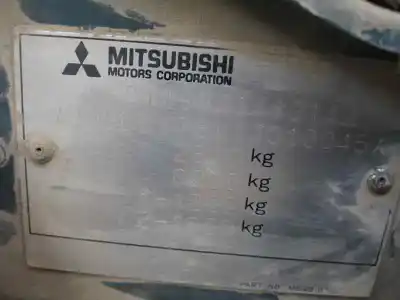 Veículo de Sucata mitsubishi montero (v60/v70) 3.2 di-d avance do ano 2002 alimentado 4m41