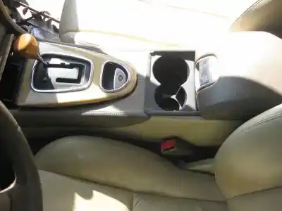 Vehicul casat jaguar s-type 2.7 v6 diesel cat al anului 2006 alimentat 7g