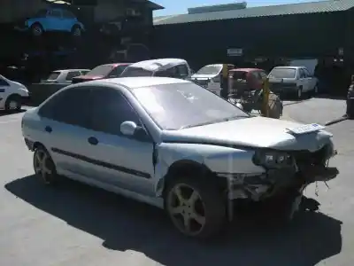 Veículo de Sucata renault laguna (b56) 1.9 dti diesel cat do ano 2000 alimentado f9q710