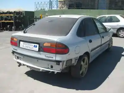 Veículo de Sucata renault laguna (b56) 1.9 dti diesel cat do ano 2000 alimentado f9q710