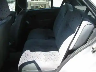 Veículo de Sucata citroen saxo 1.5 diesel do ano 2000 alimentado vjztud5