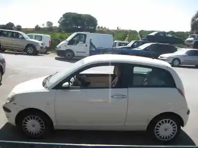 Scrapping Vehicle lancia ypsilon (101) 1.4 16v oro (10.2006->) of the year 2004 powered 188a100