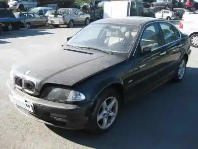 Veículo de Sucata BMW SERIE 3 BERLINA (E46) 320d do ano 2000 alimentado M47204D1