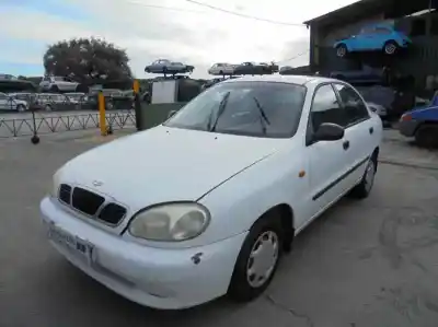 Sloopvoertuig DAEWOO LANOS 1.5 CAT van het jaar 1999 aangedreven A15SMS