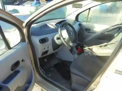 Scrapping Vehicle renault modus 1.2 16v cat of the year 2005 powered d4f740