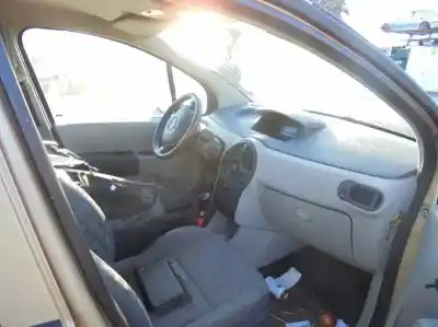 Scrapping Vehicle renault modus 1.2 16v cat of the year 2005 powered d4f740