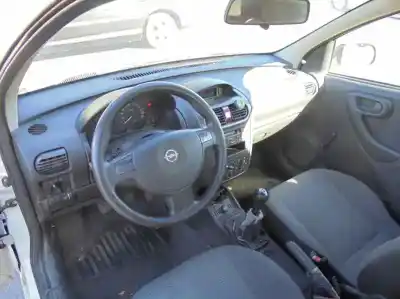 Scrapping Vehicle opel corsa c 1.2 16v cat (z 12 xe / lw4) of the year 2002 powered z12xe