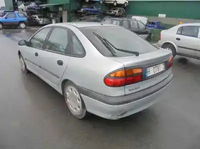 Veículo de Sucata renault laguna (b56) 1.6 16v rt do ano 1999 alimentado k4m720