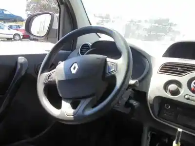 Veículo de Sucata renault kangoo 1.5 dci diesel fap do ano 2014 alimentado k9k636