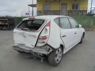 Veículo de Sucata hyundai i30 (fd) 1.6 crdi do ano 2011 alimentado d4fb