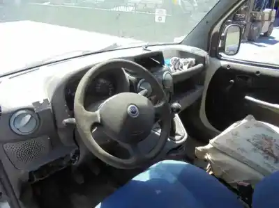Véhicule à la ferraille fiat doblo (119) 1.9 d elx de l'année 2004 alimenté 223a6000