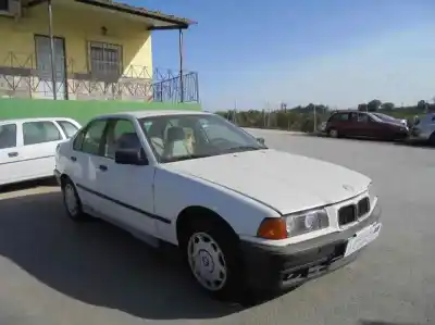 Veículo de Sucata bmw serie 3 berlina (e36) 1.8 cat do ano 1991 alimentado m40b18
