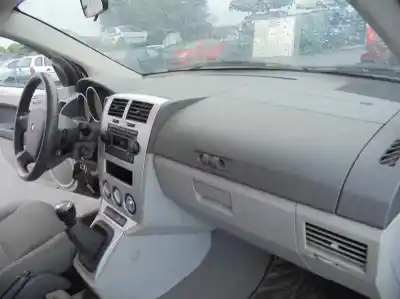 Veicolo di demolizione dodge caliber se dell'anno 2006 alimentato ecd