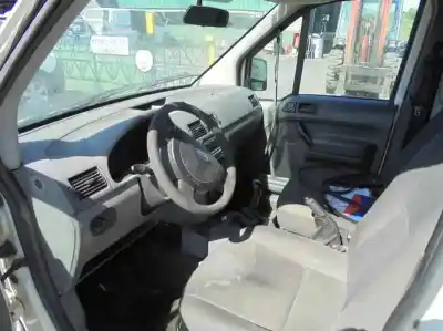 Véhicule à la ferraille ford tourneo connect (tc7) 1.8 tdci cat de l'année 2005 alimenté ffda