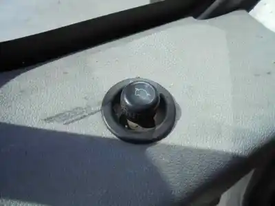 Véhicule à la ferraille ford tourneo connect (tc7) 1.8 tdci cat de l'année 2005 alimenté ffda