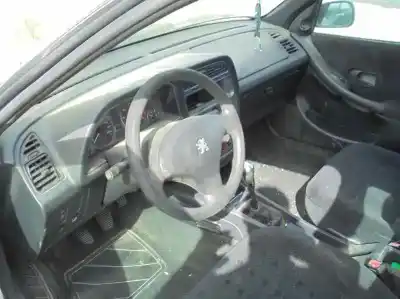 Veículo de Sucata peugeot 306 break 1.9 diesel do ano 2001 alimentado wjydw8b