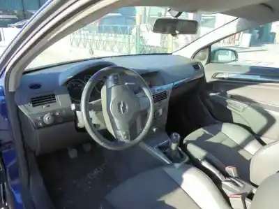 Veículo de Sucata opel astra gtc 1.7 16v cdti do ano 2004 alimentado z17dth