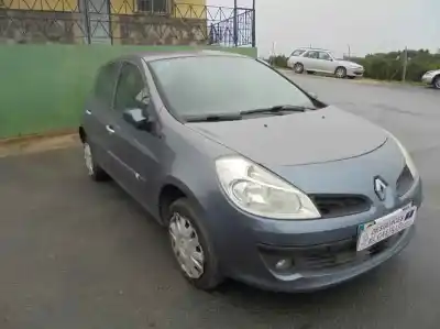 Veículo de Sucata RENAULT CLIO III Exception do ano 2008 alimentado D4F740
