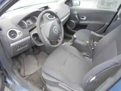 Veículo de Sucata renault clio iii exception do ano 2008 alimentado d4f740