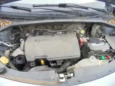 Veículo de Sucata renault clio iii exception do ano 2008 alimentado d4f740