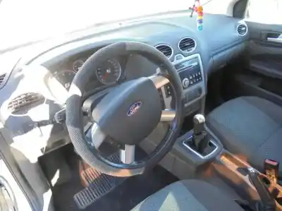 Veículo de Sucata ford focus berlina (cap) trend do ano 2007 alimentado hwda