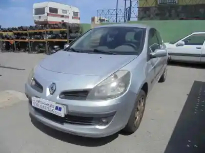 Veículo de Sucata RENAULT CLIO III Exception do ano 2007 alimentado D4F740