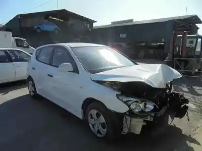 Veículo de Sucata hyundai i30 (fd) 1.6 crdi do ano 2011 alimentado d4fb