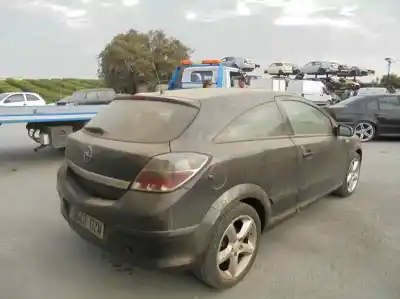 Veículo de Sucata opel astra gtc 1.9 cdti do ano 2006 alimentado z19dtj